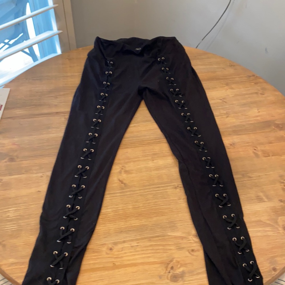 Leggings with ties